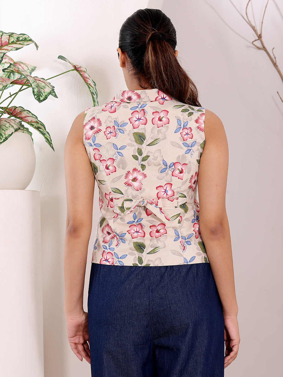 Petunia vest